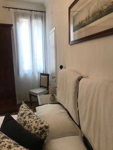 ונציה B&B Al Teatro With Canal View מראה חיצוני תמונה